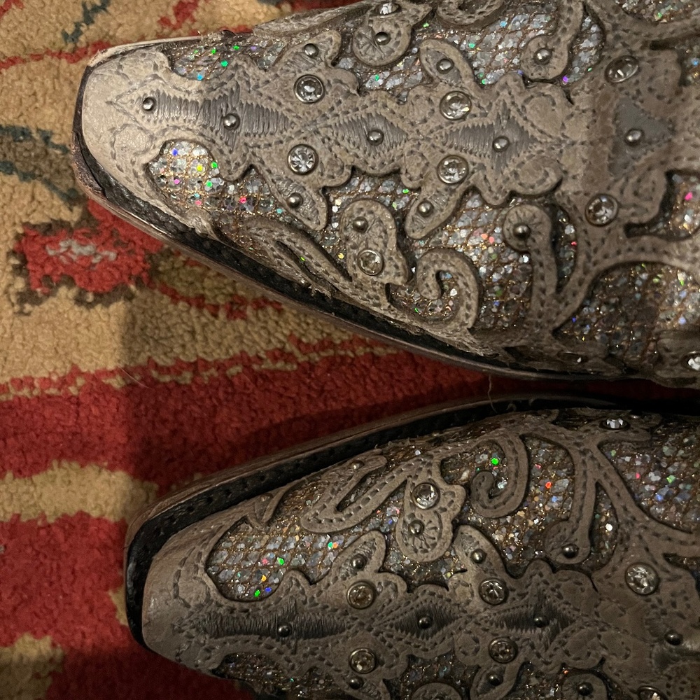 Corral Off-White Cowboy Boots with Rhinestones and Glitter Inlay